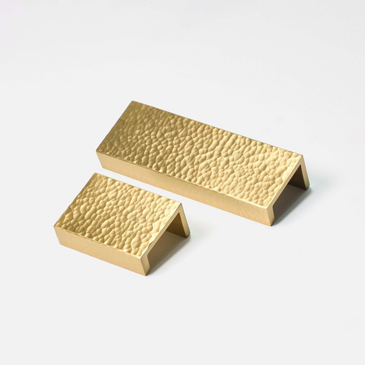 Impact Hammered Edge Pull – Satin Brass Matte Lacquer