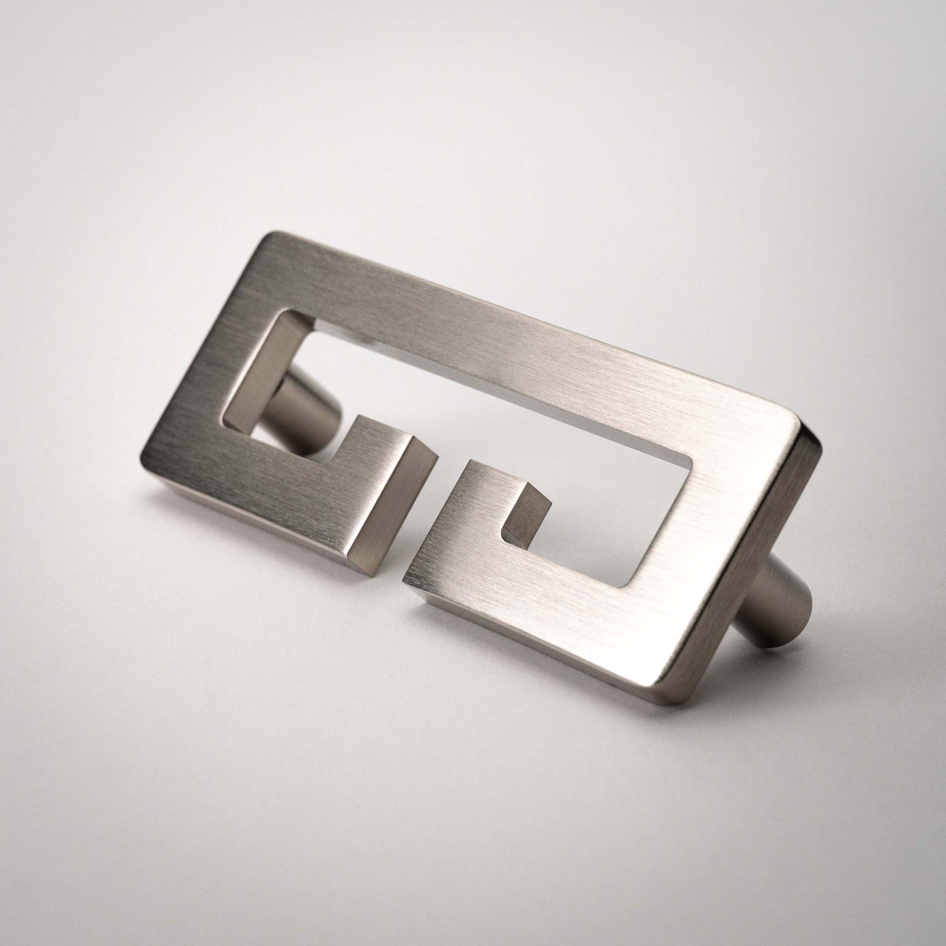 Chloe, Solid Brass Greek Key Pull
Chloe, our solid brass modern Greek Key pull is certainly an artful addition to the home. It's unique shape makes any door or cabinet look classy and chic. With ChpullChloe, Solid Brass Greek Key Pull