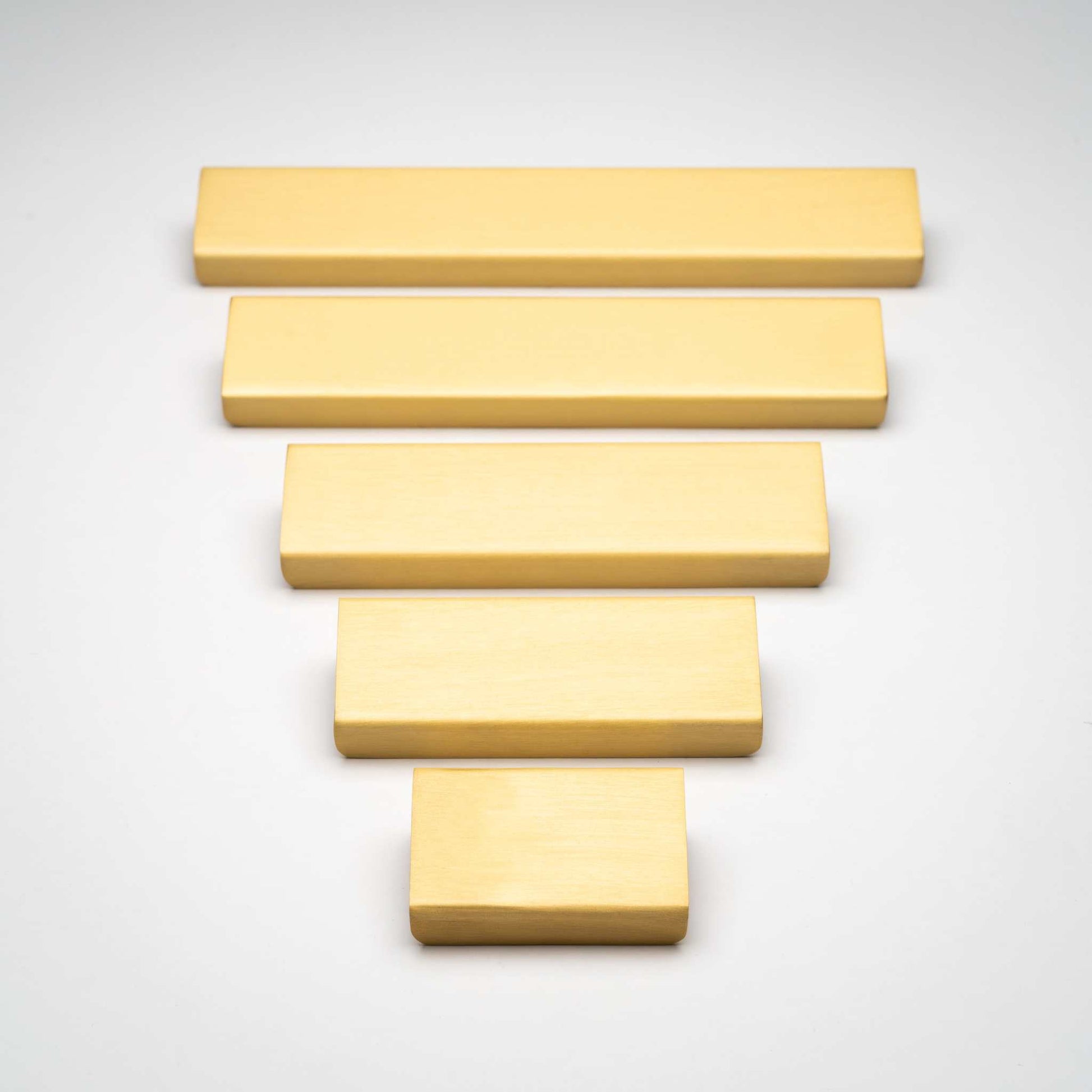 Verge, Solid Brass Edge Pulls
Meet our new line of Verge Edge Pulls.  Similar in weight and feel to our Grip Edge pull, but now available at more accessible price. The solid and heavy brass copullVerge, Solid Brass Edge Pulls