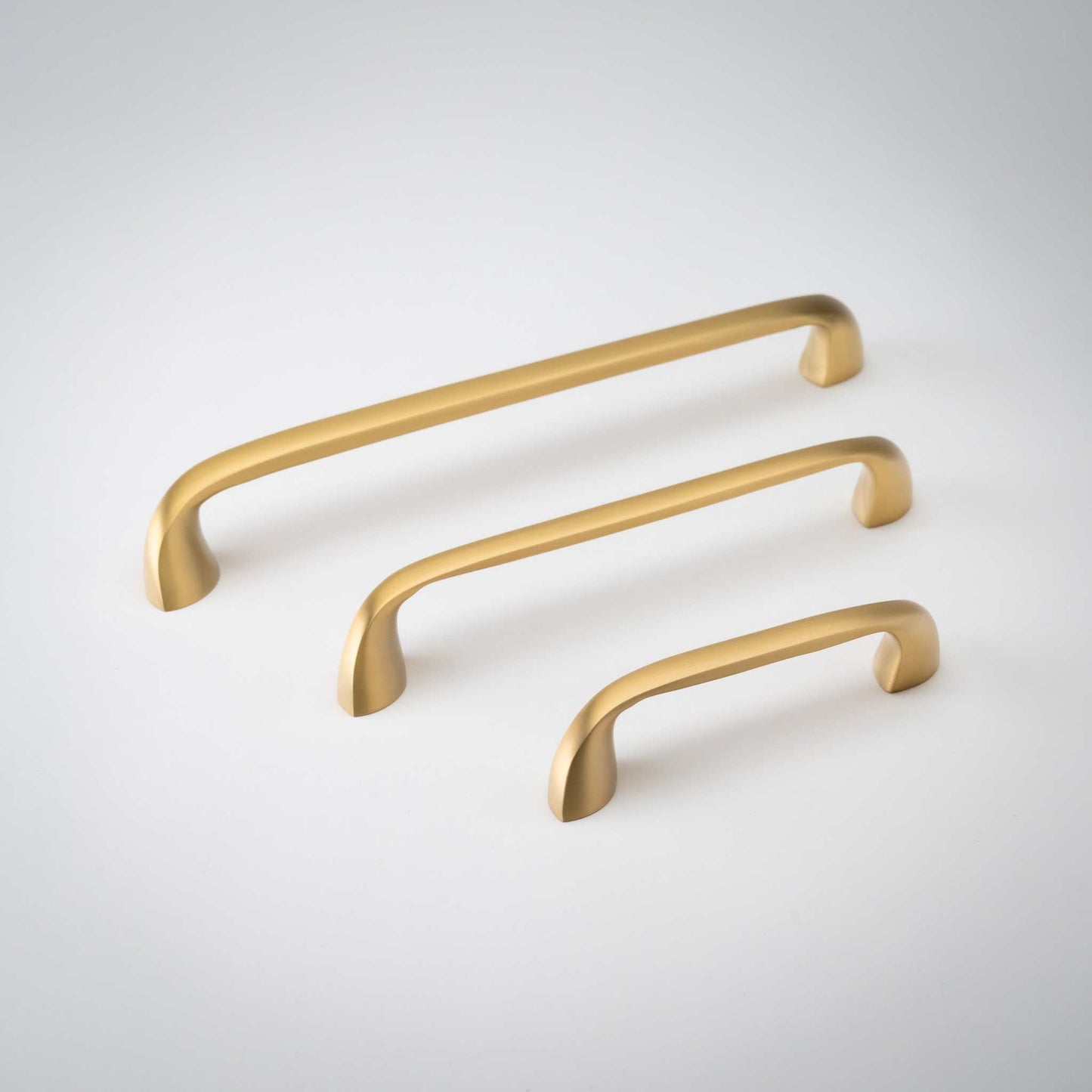 Twist, Solid Brass Cabinet Pulls
