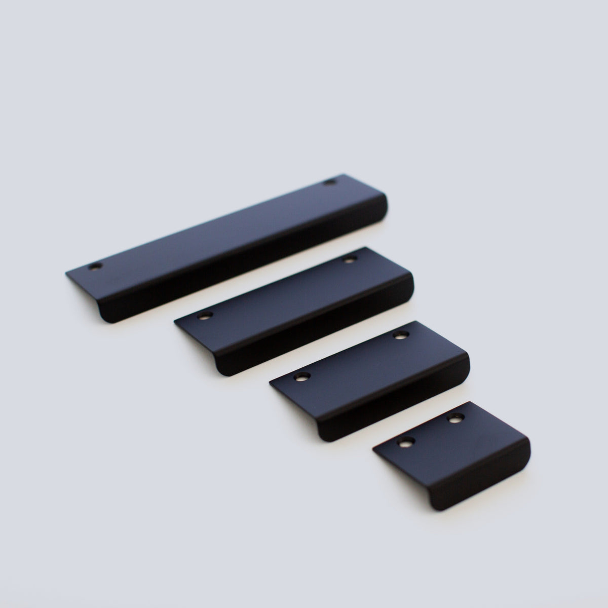 Minimal Edge Pull, studio product view
