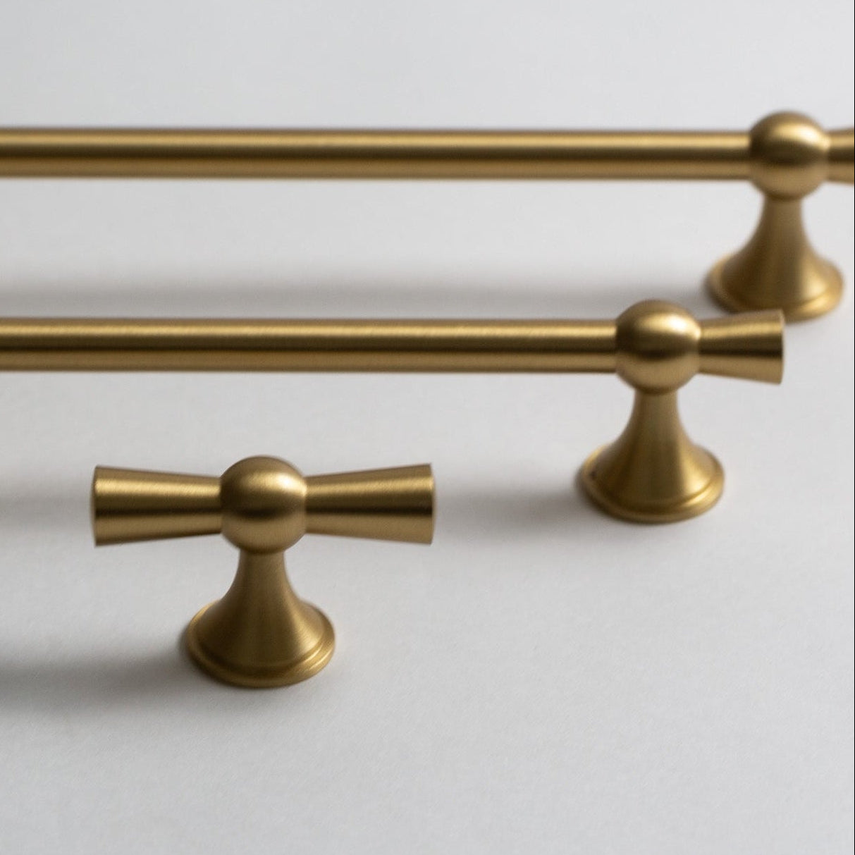 Samba, tiradores de gabinete de latón macizo