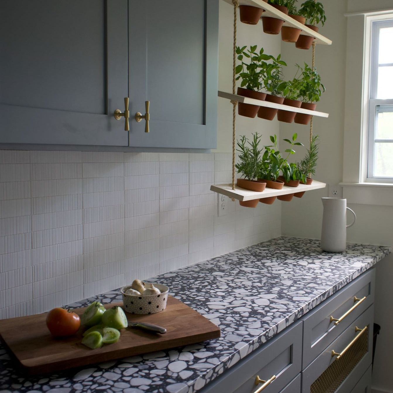 Tuxedo Knob, Solid Brass Cabinet Knob
Meet Tuxedo, our new deco-inspired cabinet knob. A sleek, classic design with a modern edge. Its beautiful "stacked" base and tapered ends add visual interest, reKnobTuxedo Knob, Solid Brass Cabinet Knob