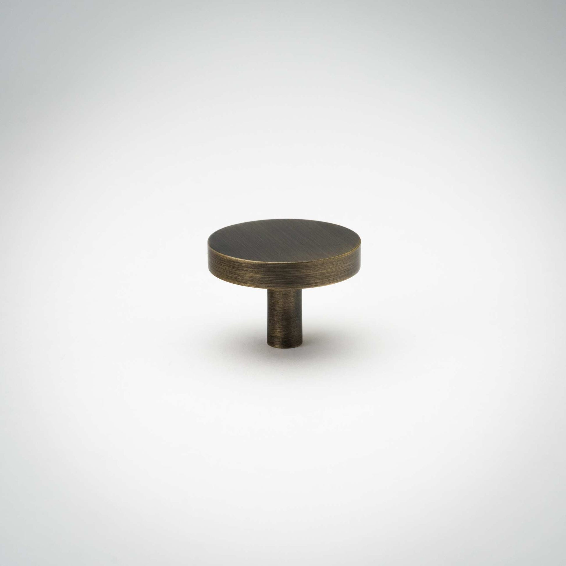 Rondelle, Solid Brass Cabinet Knobs
Our Rondelle Knob adds a touch of elegant simplicity to any contemporary or transitional space. The solid brass construction has an incredible weight in the hand,KnobRondelle, Solid Brass Cabinet Knobs
