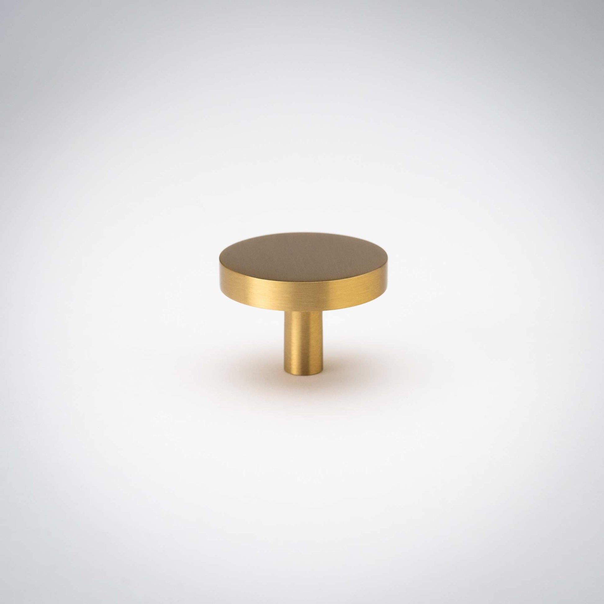 Rondelle, Solid Brass Cabinet Knobs
Our Rondelle Knob adds a touch of elegant simplicity to any contemporary or transitional space. The solid brass construction has an incredible weight in the hand,KnobRondelle, Solid Brass Cabinet Knobs