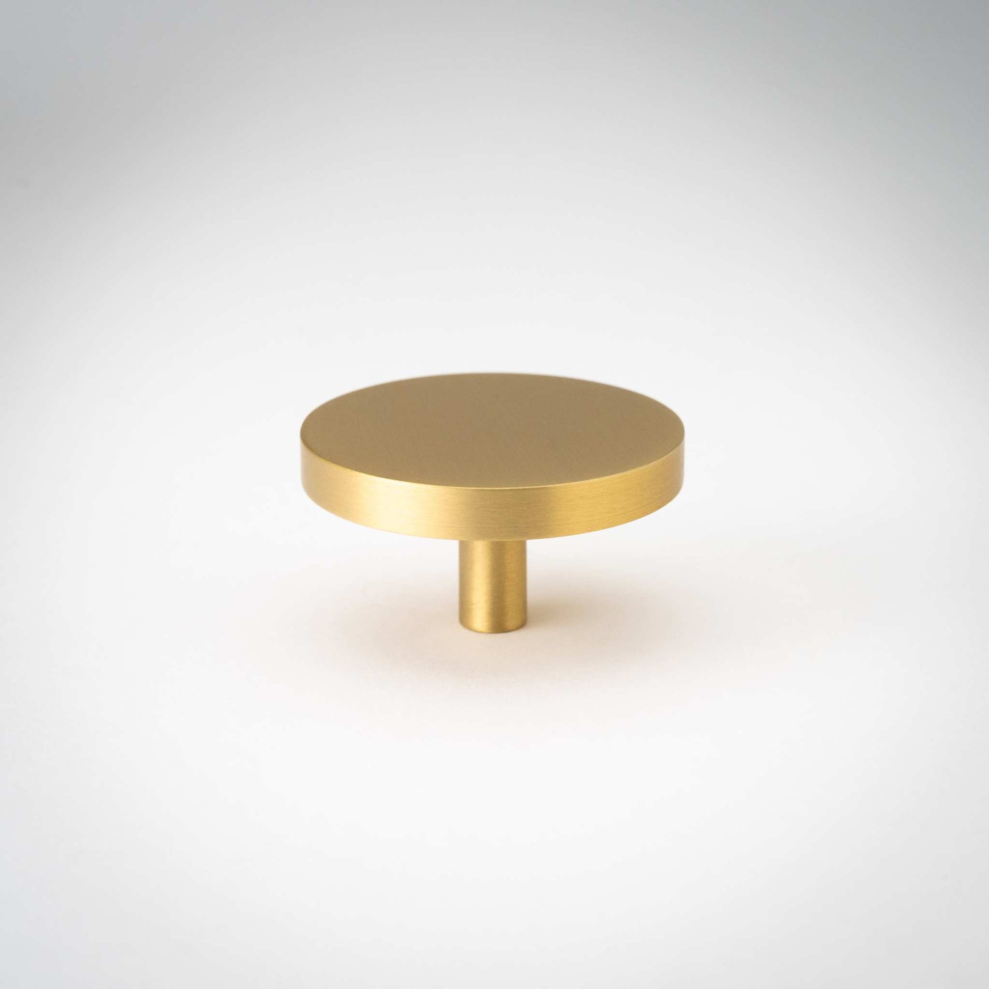 Rondelle, Solid Brass Cabinet Knobs
Our Rondelle Knob adds a touch of elegant simplicity to any contemporary or transitional space. The solid brass construction has an incredible weight in the hand,KnobRondelle, Solid Brass Cabinet Knobs