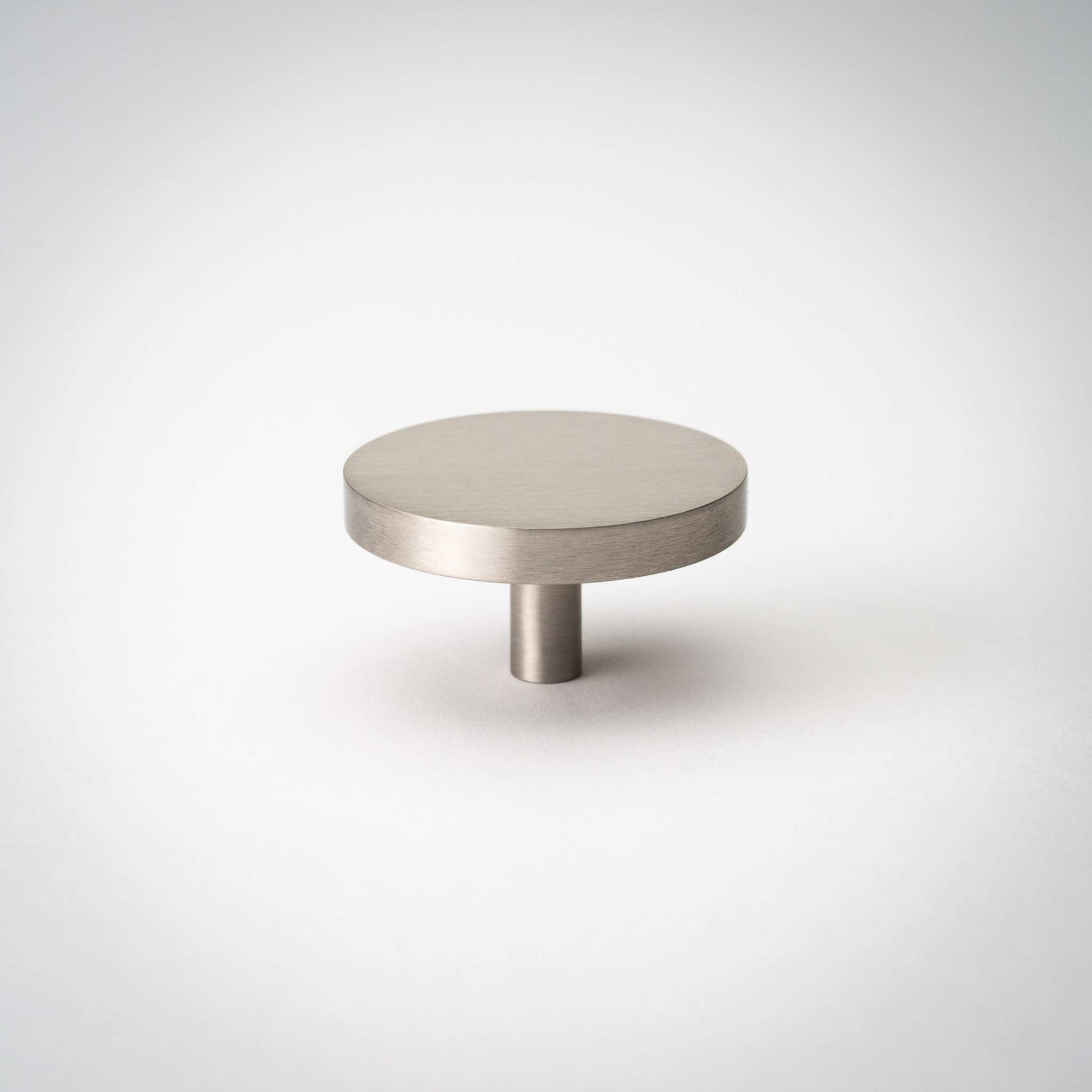 Rondelle, Solid Brass Cabinet Knobs
Our Rondelle Knob adds a touch of elegant simplicity to any contemporary or transitional space. The solid brass construction has an incredible weight in the hand,KnobRondelle, Solid Brass Cabinet Knobs