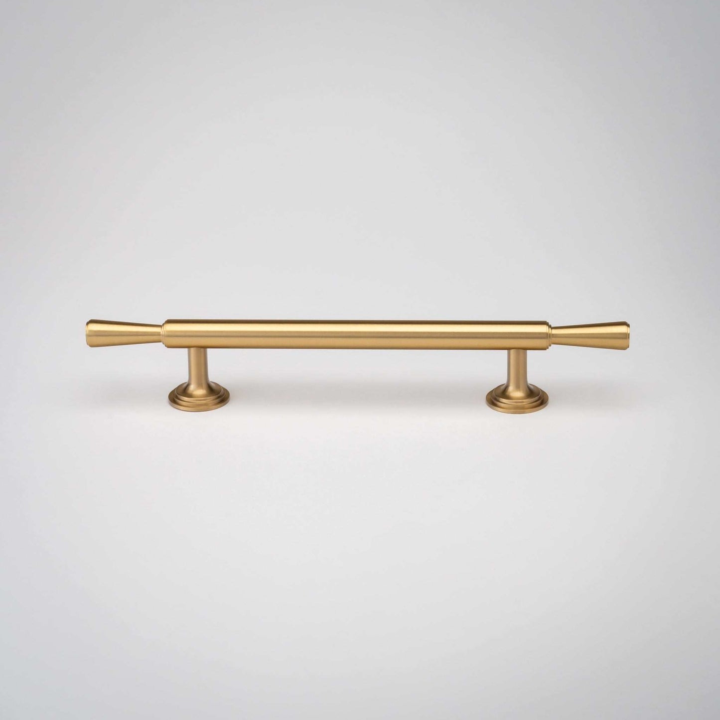 Tuxedo, Solid Brass Cabinet Pulls
Meet Tuxedo, our new deco-inspired cabinet knob. A sleek, classic design with a modern edge. Its beautiful "stacked" base and tapered ends add visual interest, repullTuxedo, Solid Brass Cabinet Pulls