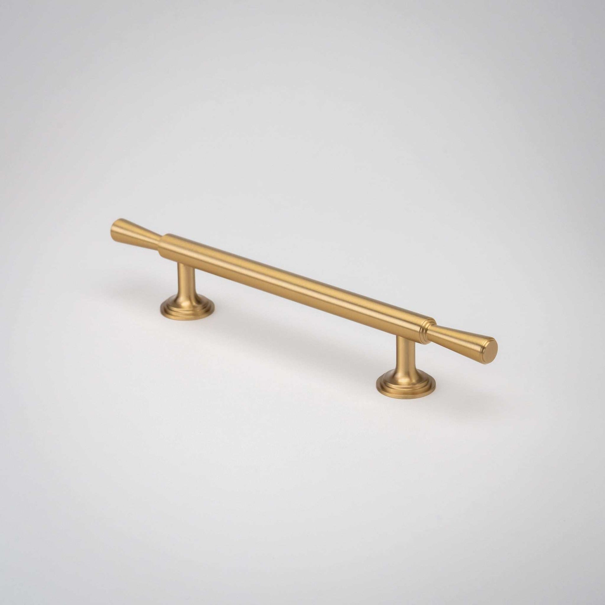 Tuxedo, Solid Brass Cabinet Pulls
Meet Tuxedo, our new deco-inspired cabinet knob. A sleek, classic design with a modern edge. Its beautiful "stacked" base and tapered ends add visual interest, repullTuxedo, Solid Brass Cabinet Pulls
