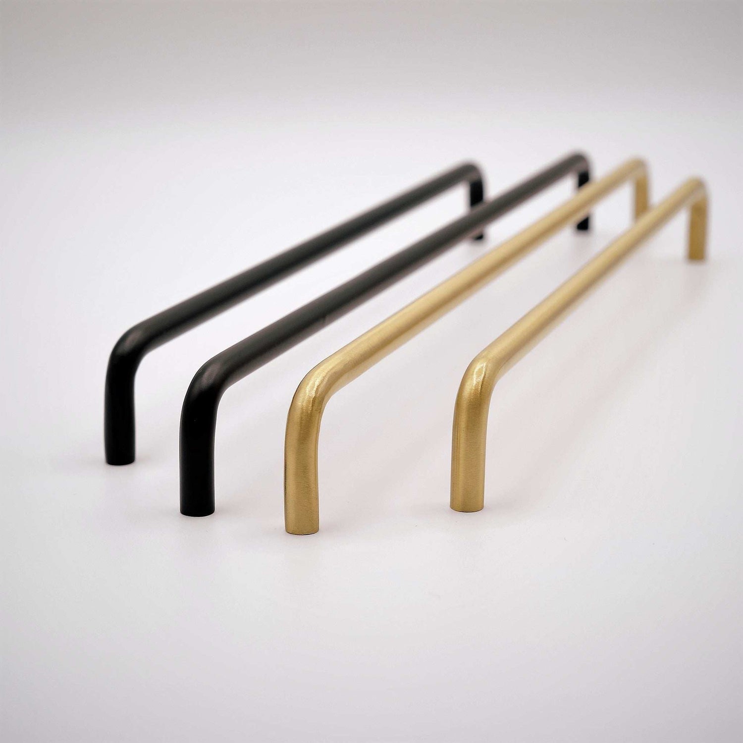 Arch, Solid Brass Appliance Pulls
Effortlessly beautiful, Arch appliance pull brings a minimalist elegance to your kitchen, bar or pantry. Its solid brass construction gives this pieces a solid feappliance pullArch, Solid Brass Appliance Pulls