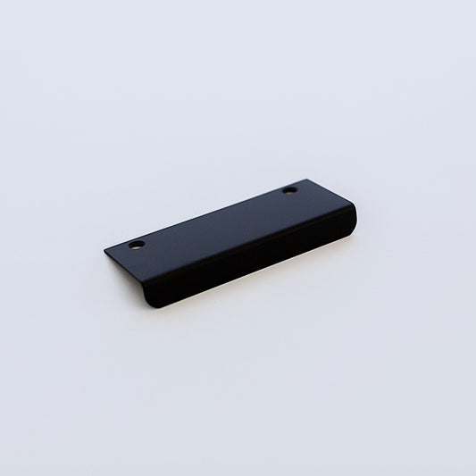 Studio photograph of Minimal Edge Pull.