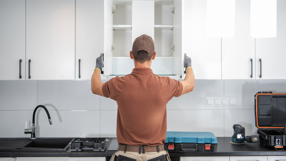 Modern Installing Cabinet Pulls On White Kitchen Cabinets