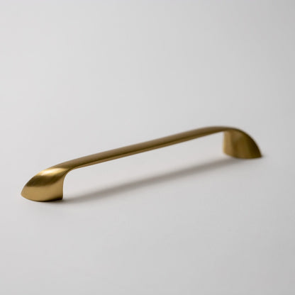 Tiradores giratorios de latón macizo para electrodomésticos.