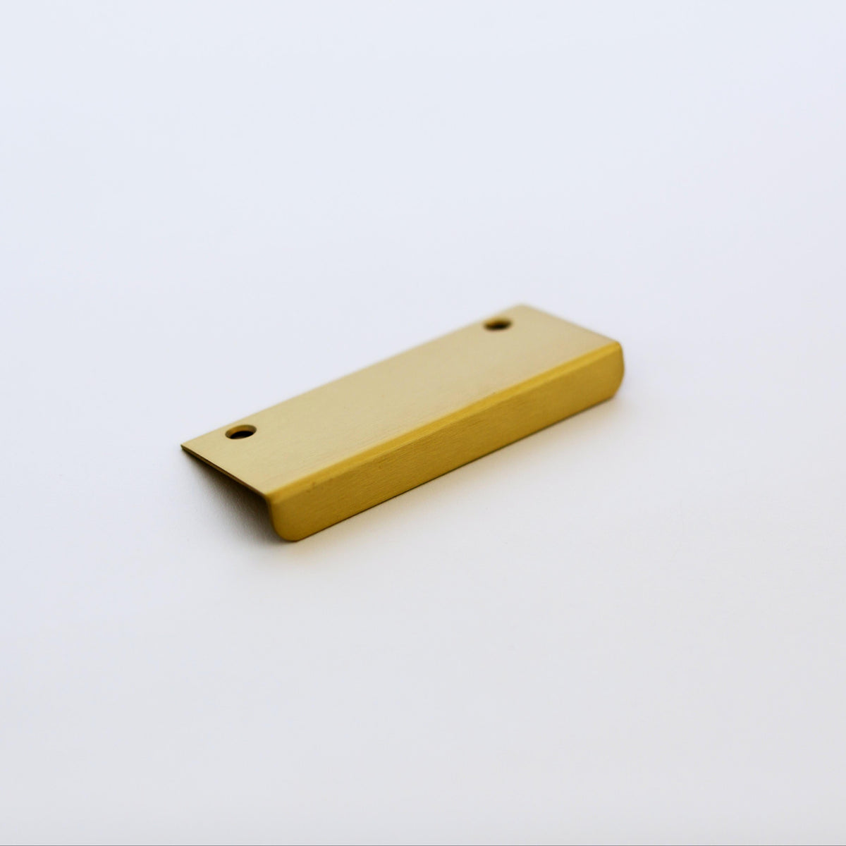 Minimal Edge Pull, studio product view