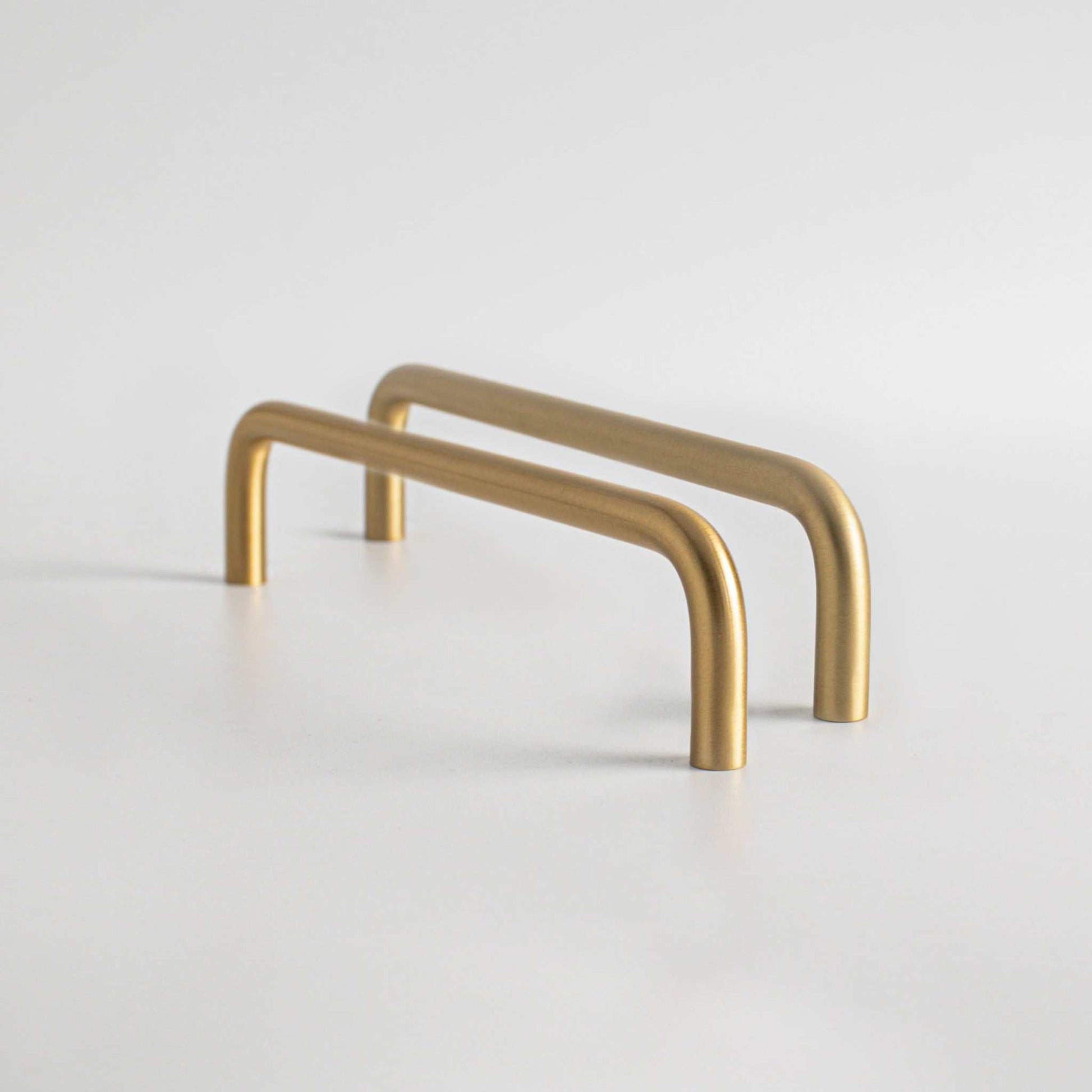 Bold, Knurled Matte Black and Brushed Brass Cabinet Pull, Solid Brass, 26  1/2 – Inspire Hardware