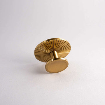 Sunburst Satin Brass Knob, Solid Brass, Satin Brass (gloss lacquer) / 1.75" (Original)